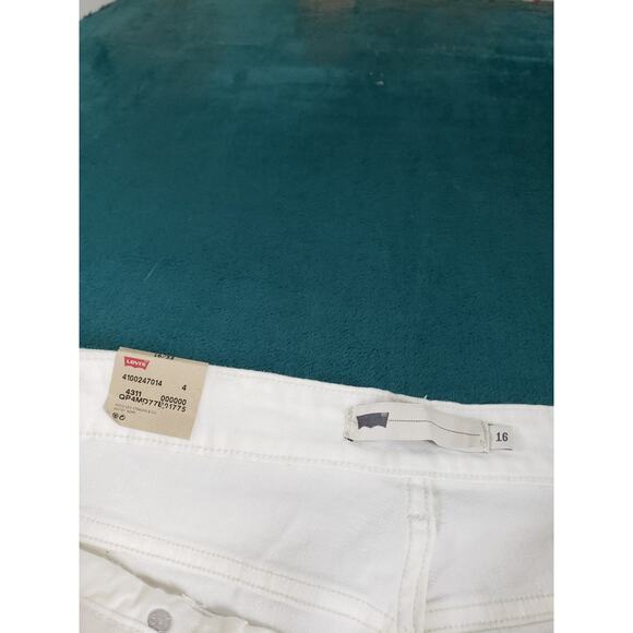 Levis Jeans Size 16 Womens White Pants Stretch Mid Rise Classic Capri Cuffed NWT - Picture 7 of 16